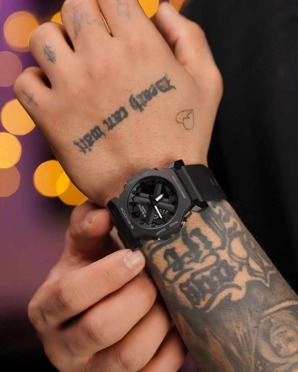 Casio g shock ga2300 black