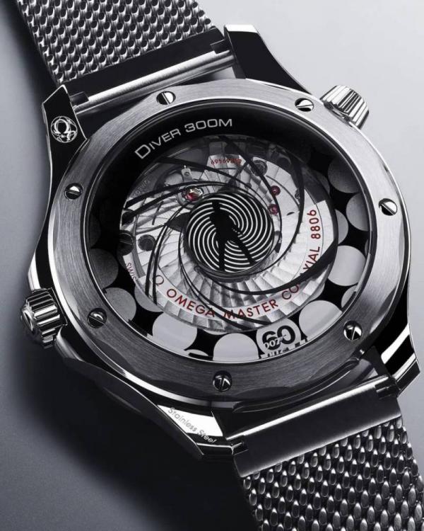 Omegg_a Seamaster Diver 300 Automatic silver blue