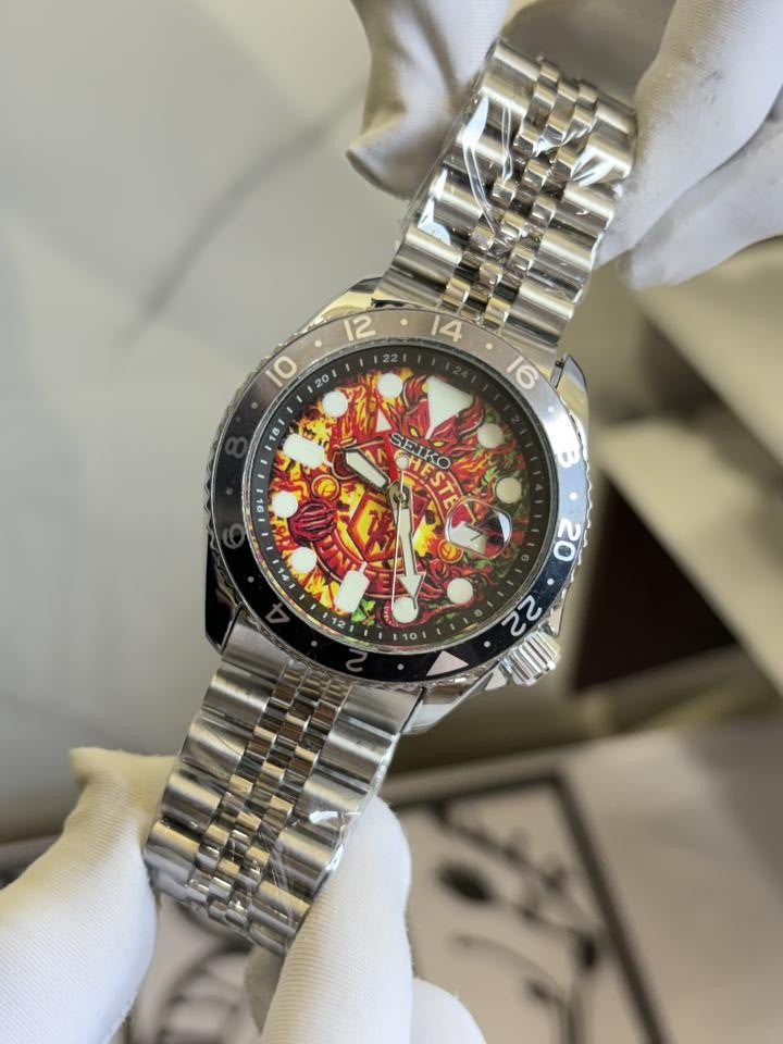 SEIKO THE RED DEVIL CONCEPT BESPOKE CREATION AUTOMATIC 1081