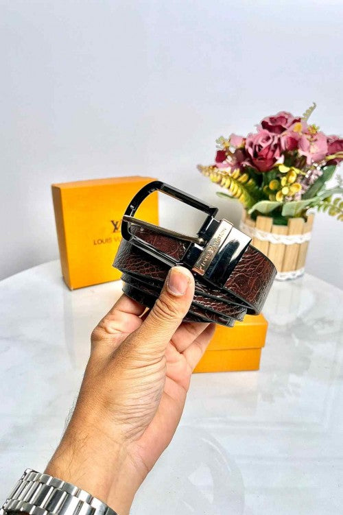 LOIUSS VUITTON REVERSE PREMIUM BELT