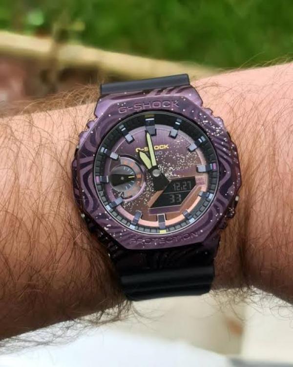 GSHOCK GM-2100 MILKY WAY EDITION 1084