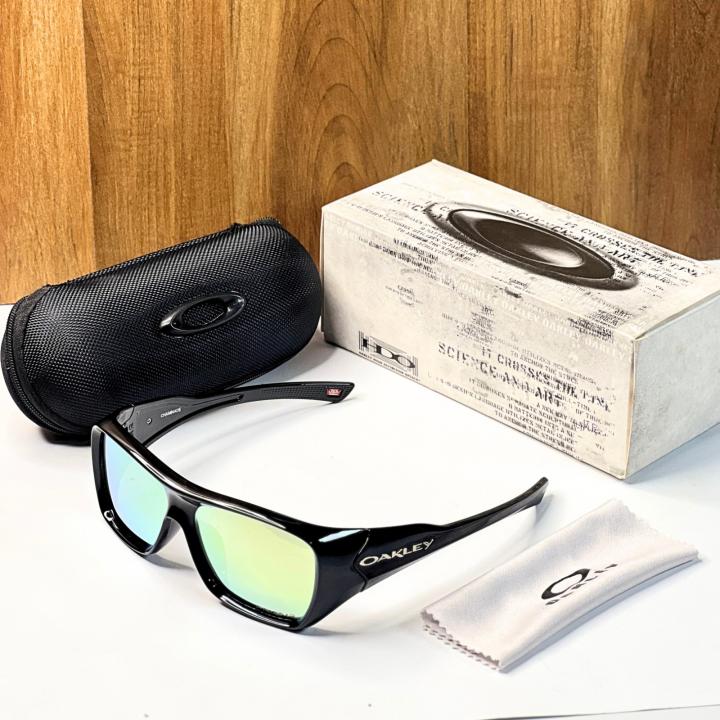 Oakle 824 black gold mercury
