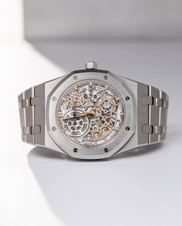 Audemar Piguet Royal Oak Jumbo Extra-Thin Openworked silver white