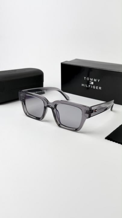 Tommy Hilfigar grey 2618