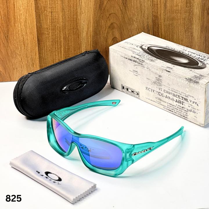 Oakle 825 green mercury