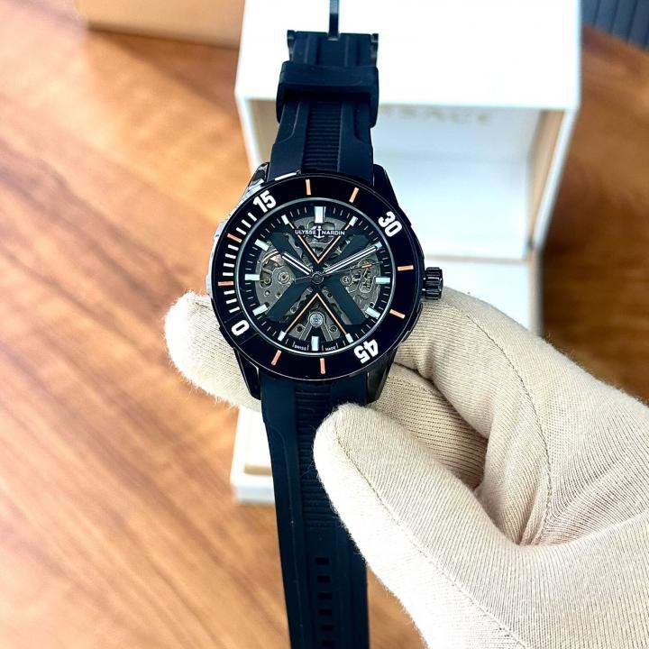 ULYSSE_ NARDIN AUTOMATIC WATCH