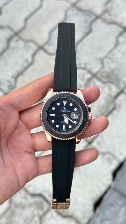 Rollex OYSTER PERPETUAL DATE YACHT-MASTER