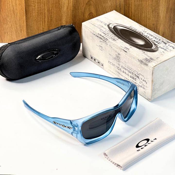Oakle 825 matt blue