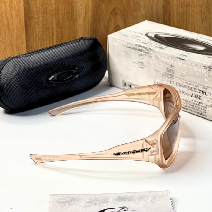 Oakle 825 peach brown