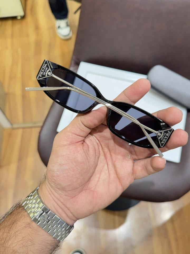 Prad 384 gentle monster black silver