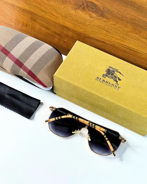 Burberr 23068 gold black shaded