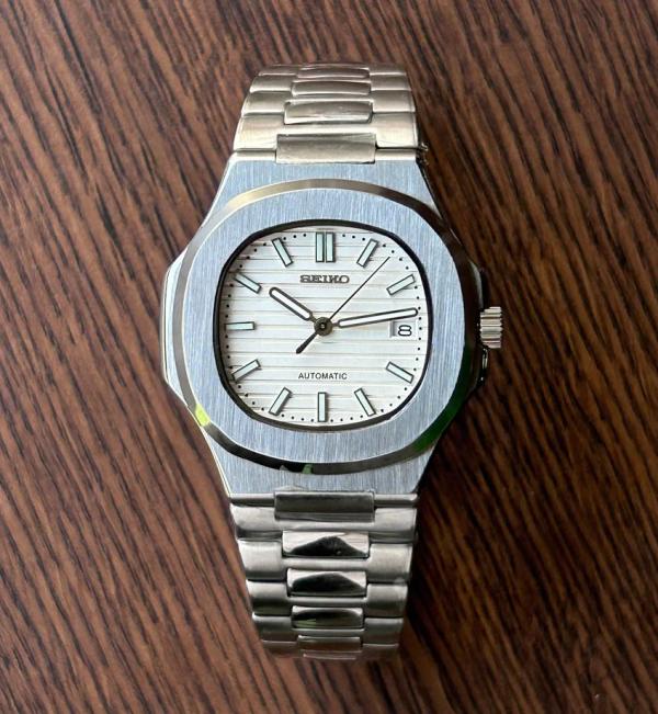 Seiko Nautilus Quartz Steel Quality