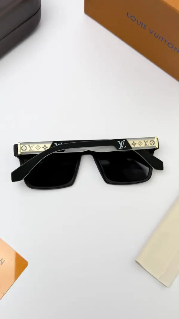 Loui_vuitton-black_2191