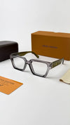 Loius vutton_grey_green-plano-8263