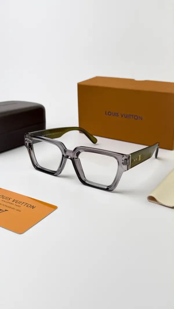 Loius vutton_grey_green-plano-8263