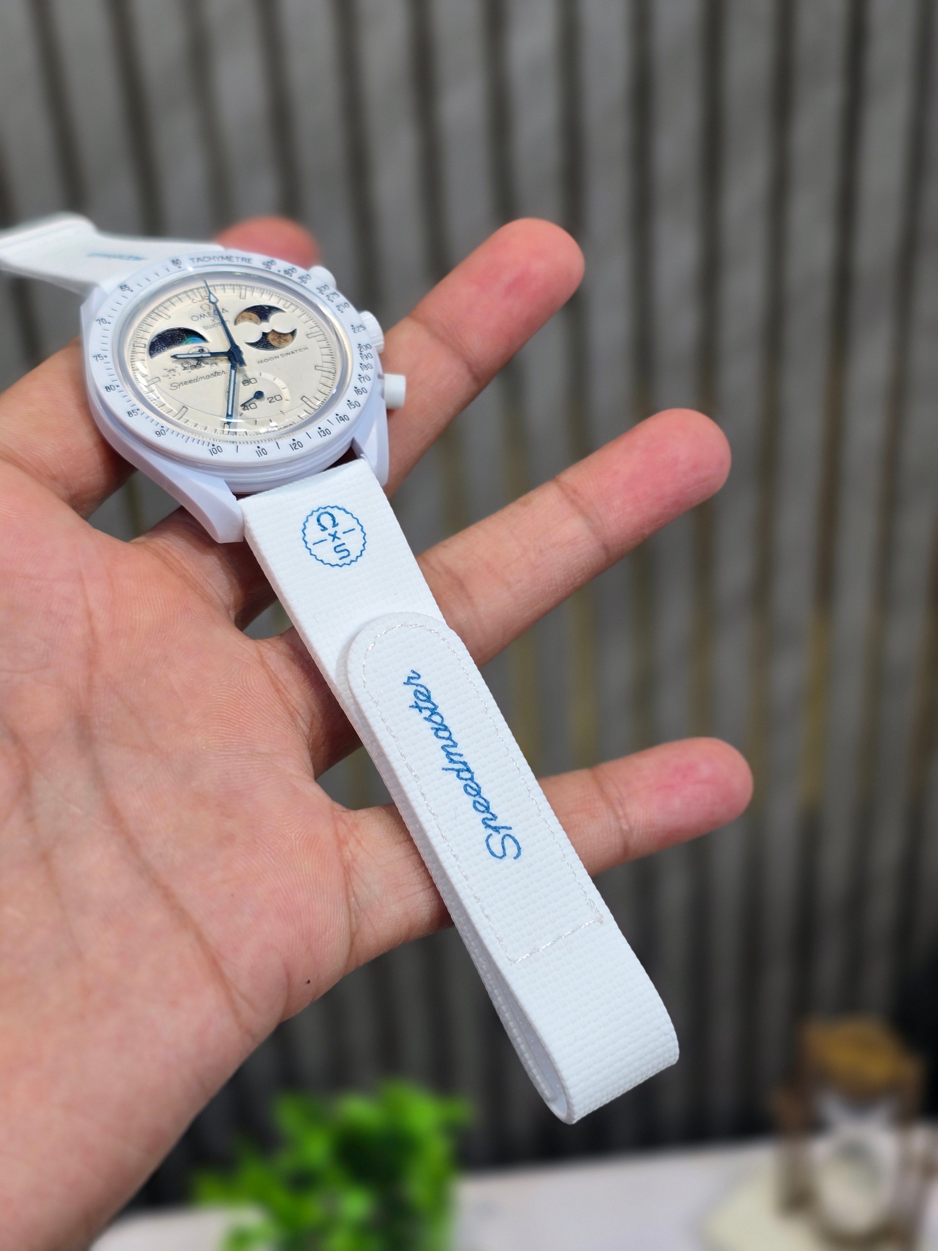 Swatch X Omega Bioceramic Moonswatch Mission To Earthphase - Moonshine Gold Snow
